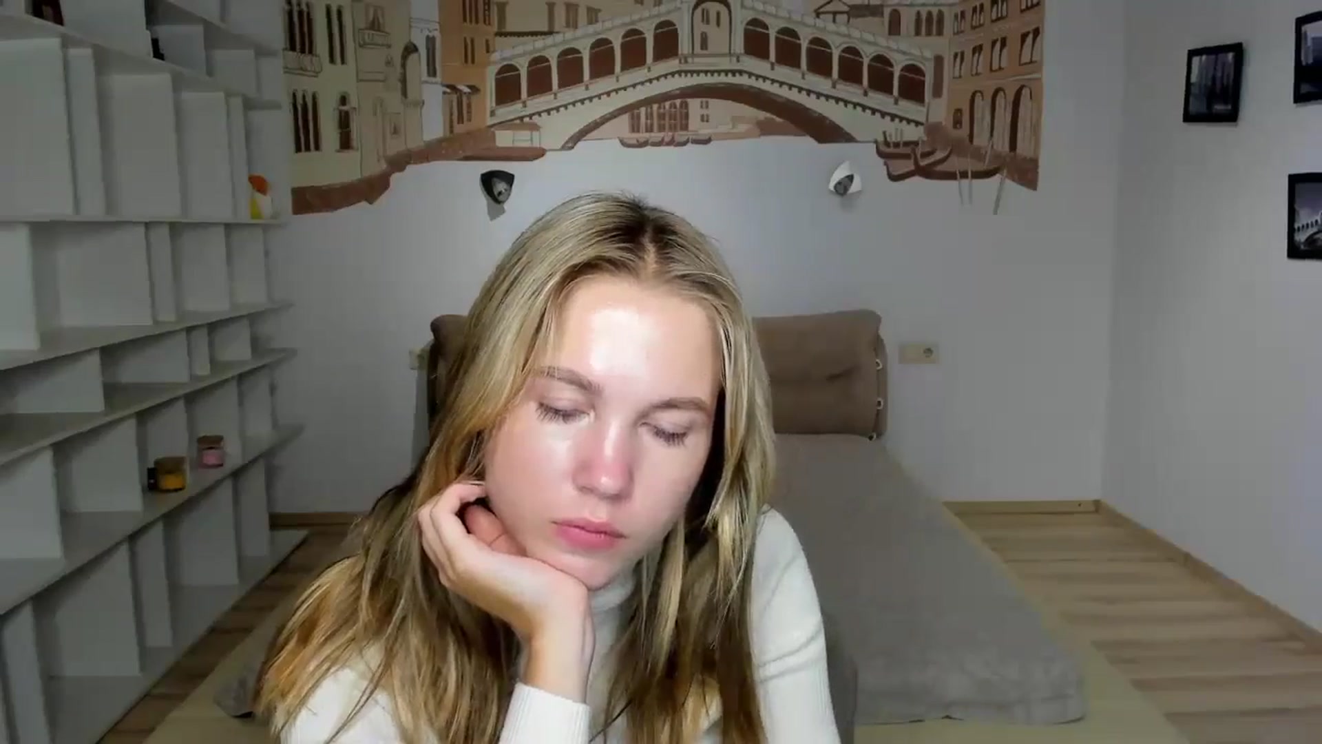 Gallery image thumbnail from Kate_Lewiss's myfreecams stream on, 10/27/2024, 10:46 image 7 of 20