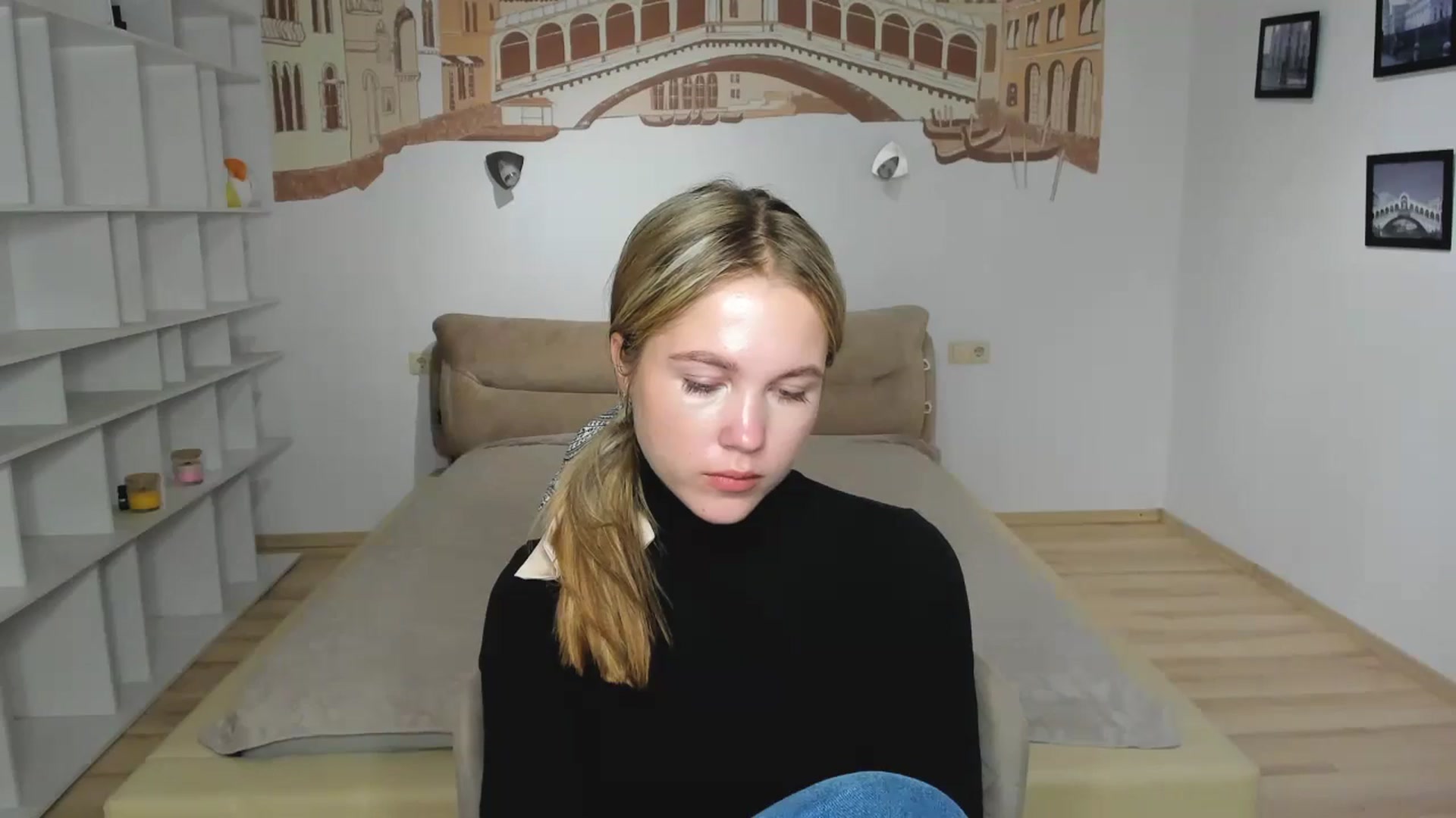 Gallery image thumbnail from Kate_Lewiss's myfreecams stream on, 10/28/2024, 07:40 image 19 of 20