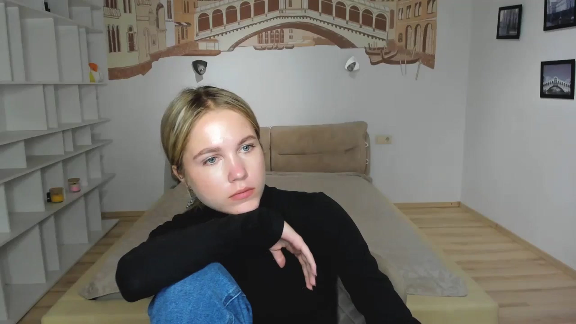 Gallery image thumbnail from Kate_Lewiss's myfreecams stream on, 10/28/2024, 07:40 image 17 of 20