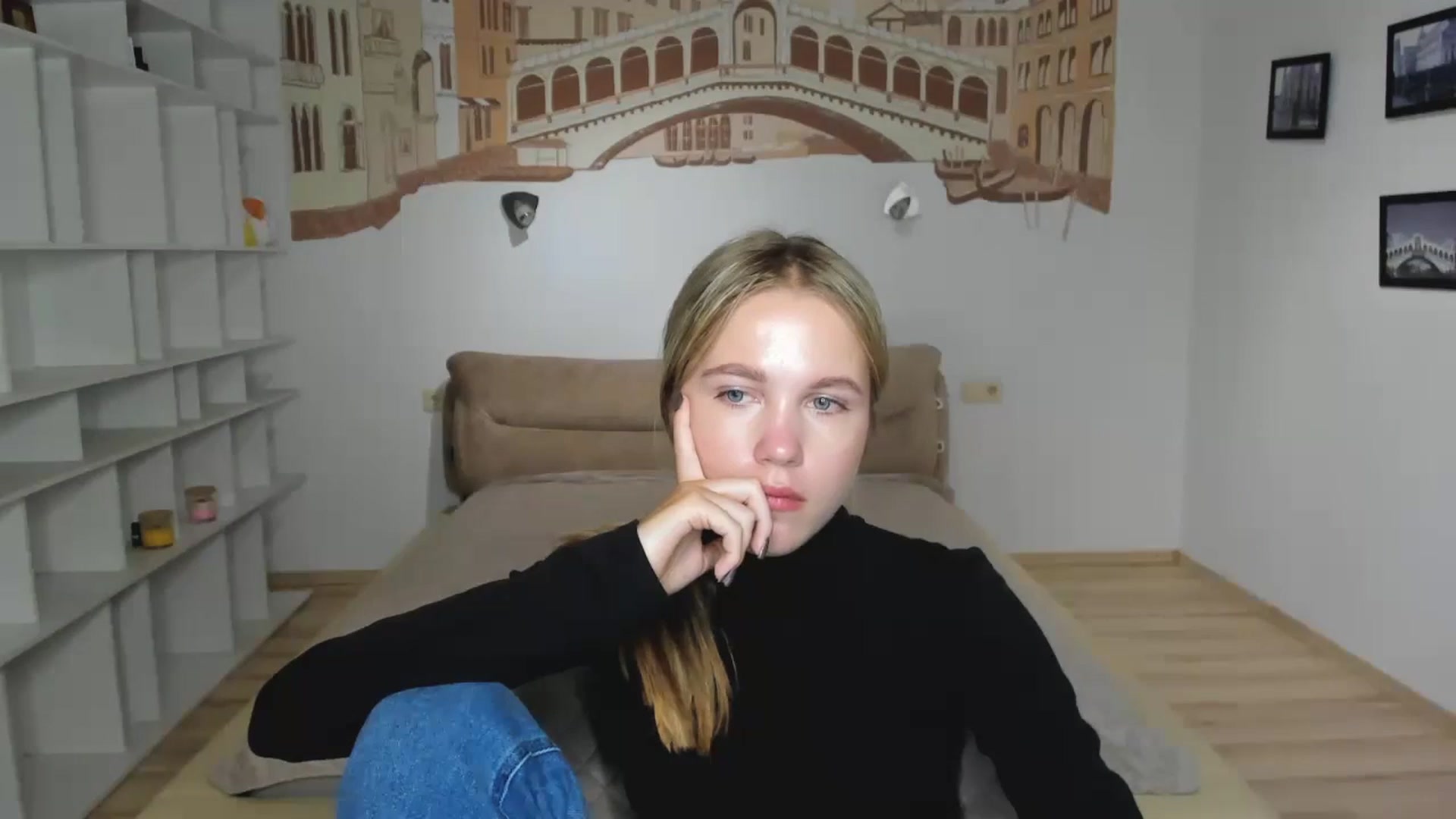 Gallery image thumbnail from Kate_Lewiss's myfreecams stream on, 10/28/2024, 08:45 image 10 of 20