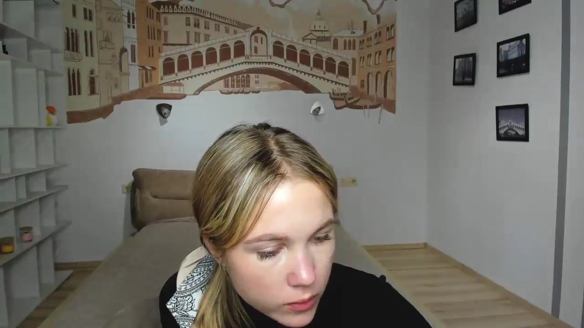 Gallery image thumbnail from Kate_Lewiss's myfreecams stream on, 10/28/2024, 10:09 image 13 of 20