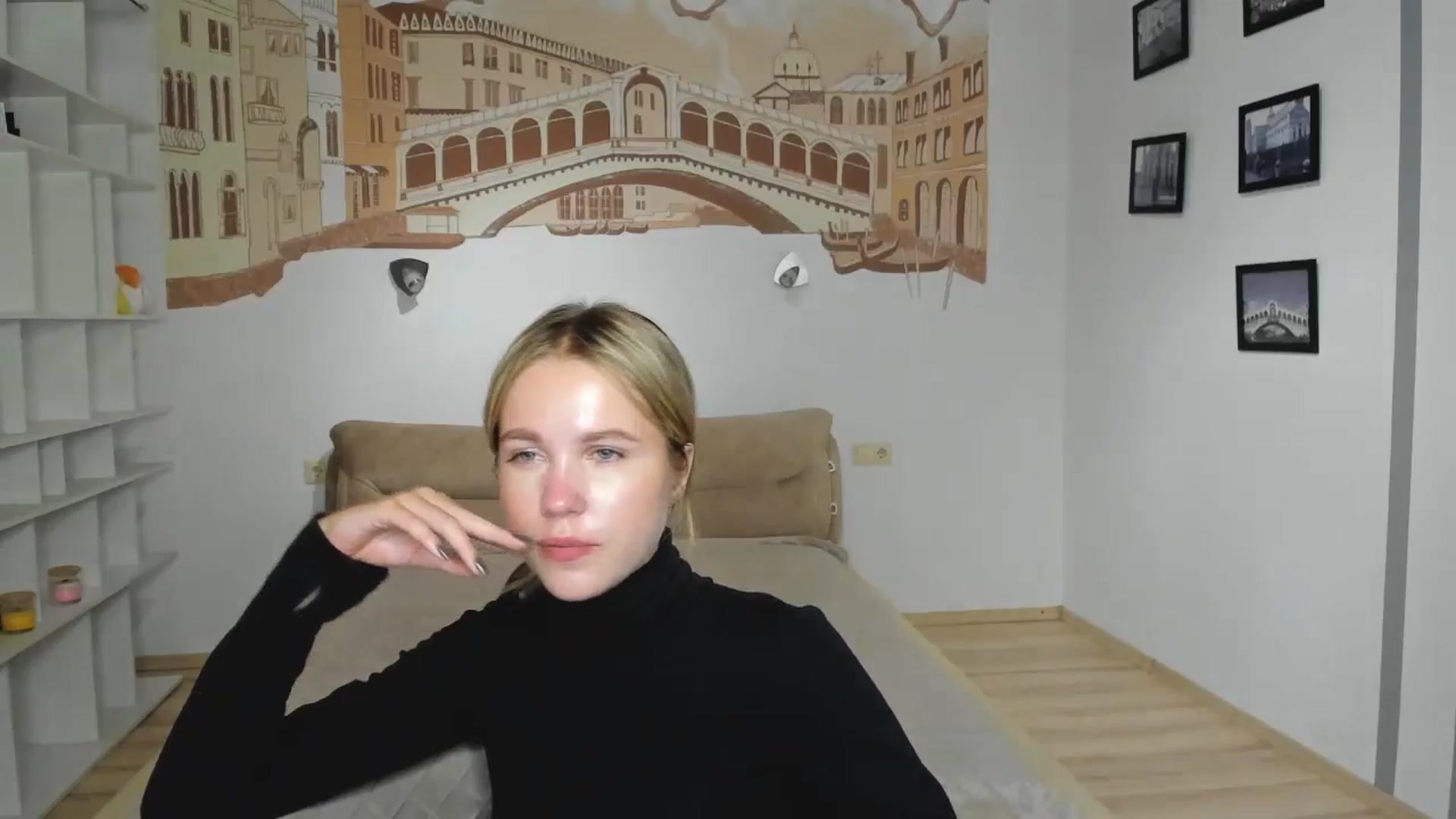 Gallery image thumbnail from Kate_Lewiss's myfreecams stream on, 10/28/2024, 10:09 image 10 of 20