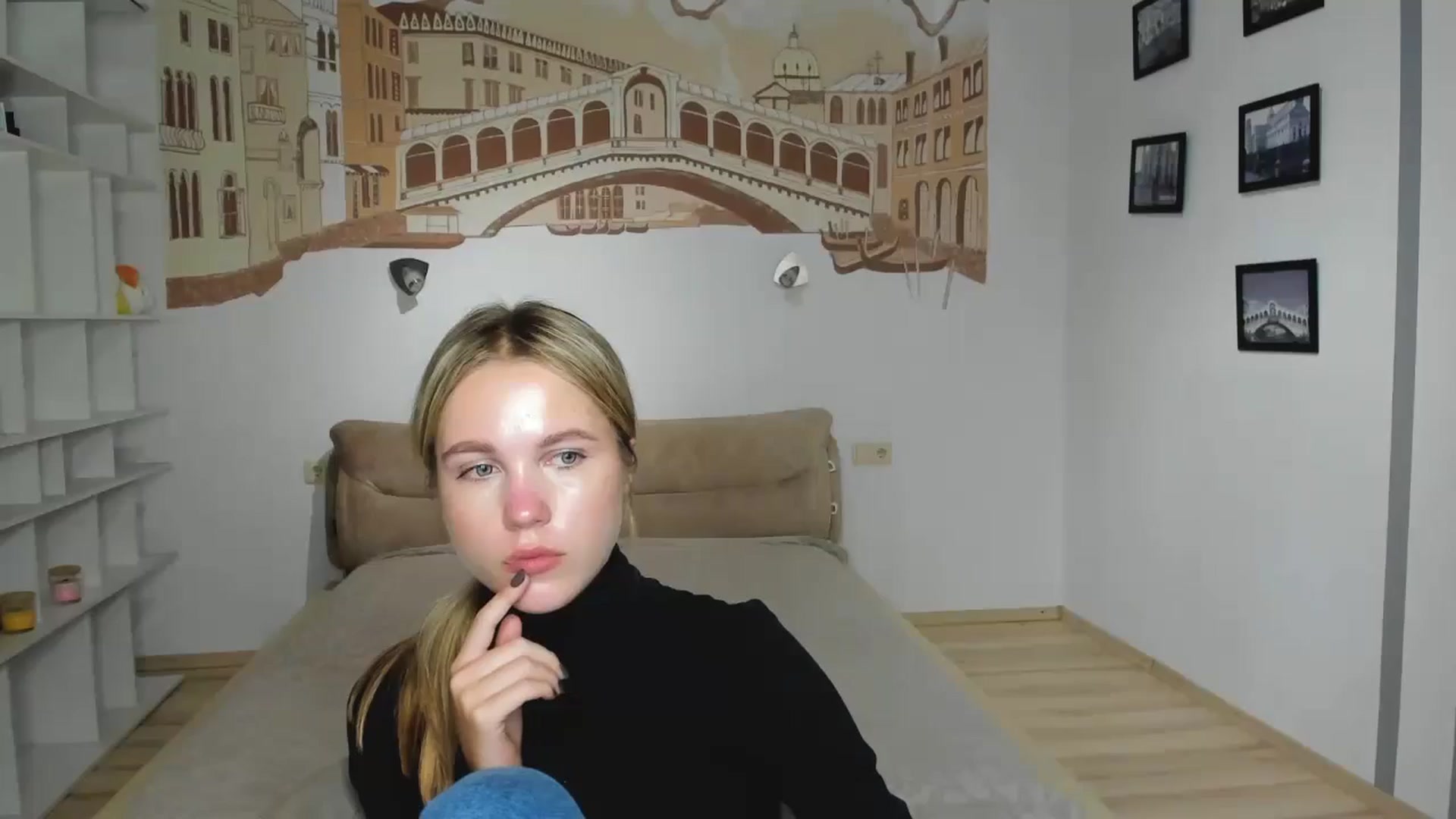 Gallery image thumbnail from Kate_Lewiss's myfreecams stream on, 10/28/2024, 10:09 image 1 of 20