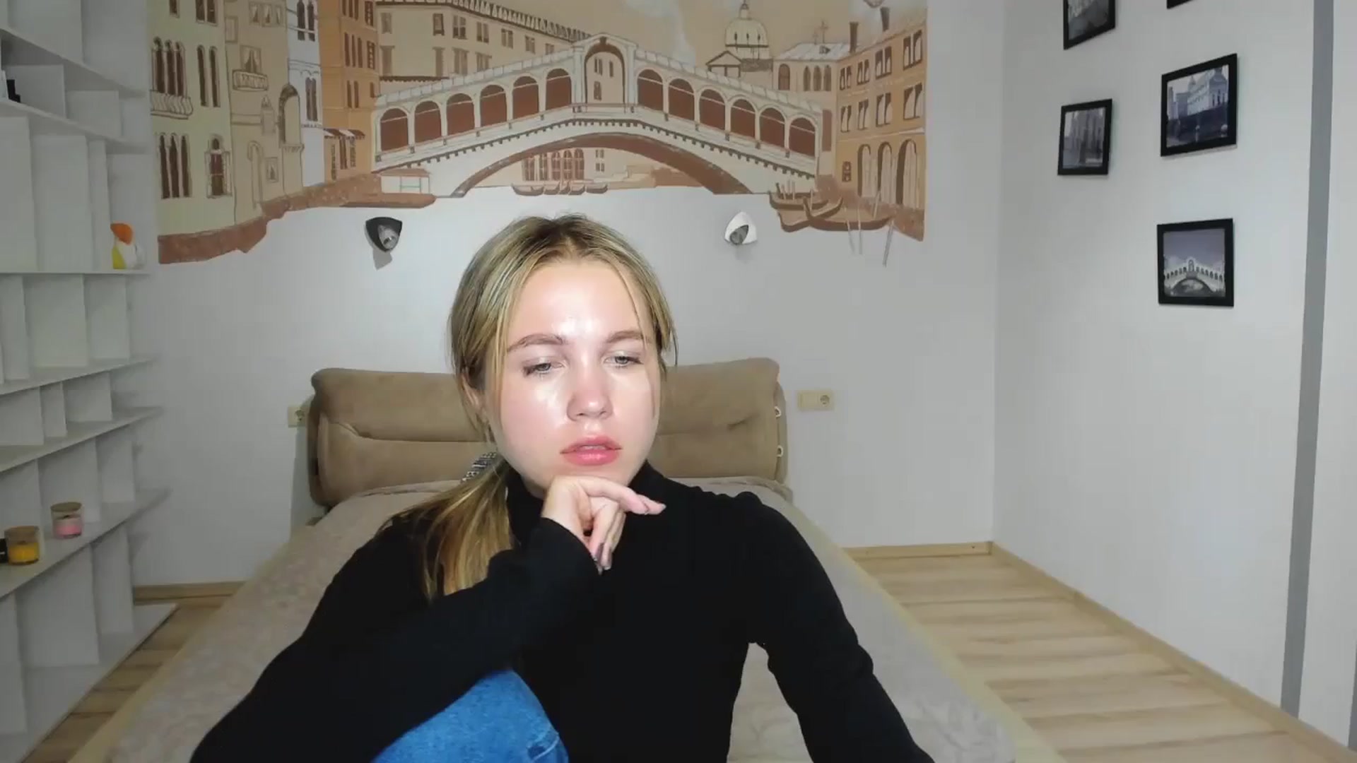 Gallery image thumbnail from Kate_Lewiss's myfreecams stream on, 10/28/2024, 11:53 image 17 of 20