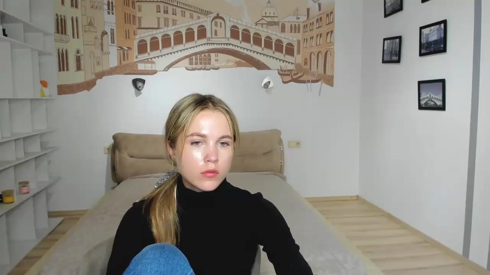 Gallery image thumbnail from Kate_Lewiss's myfreecams stream on, 10/28/2024, 11:53 image 14 of 20