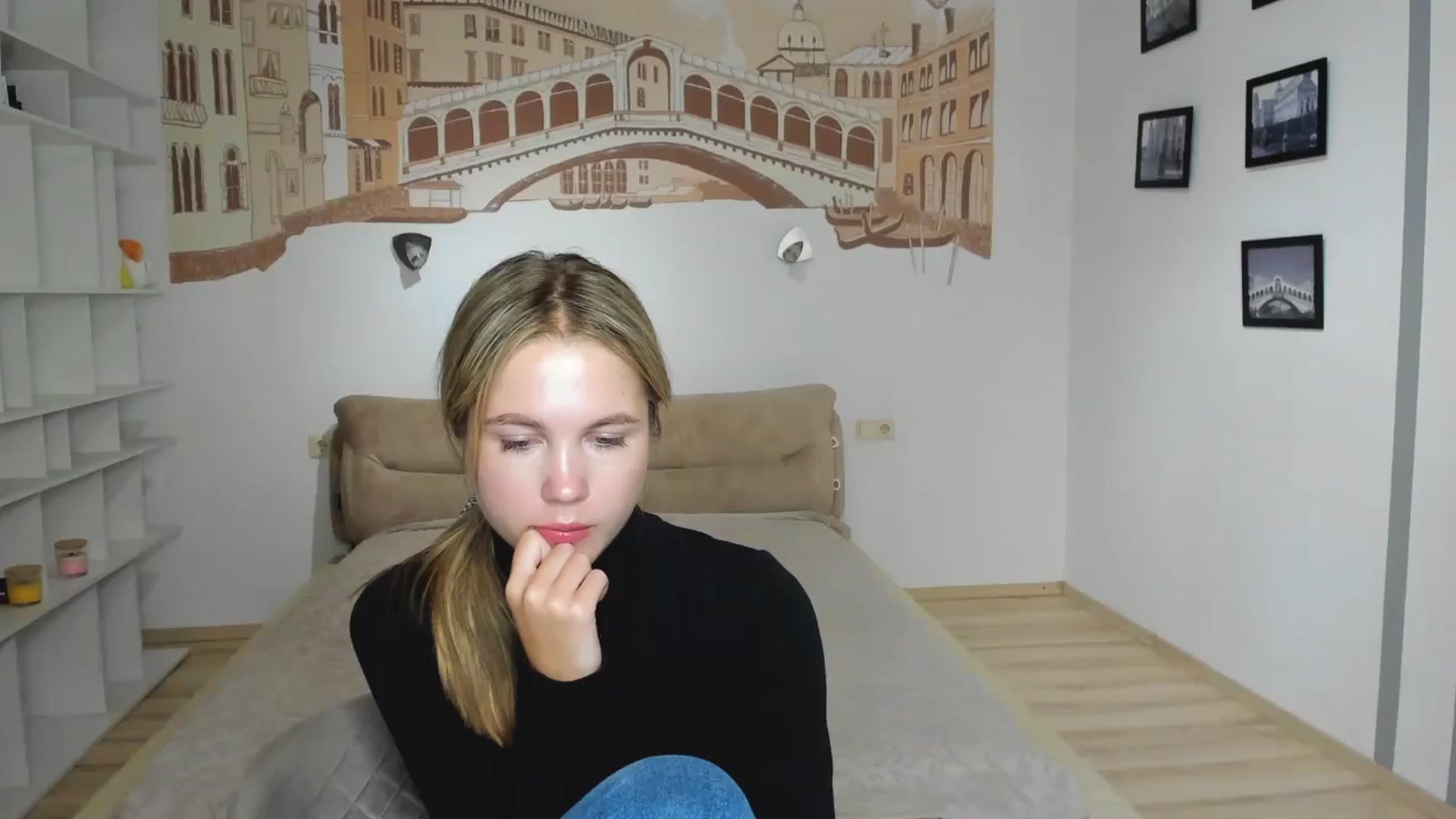 Gallery image thumbnail from Kate_Lewiss's myfreecams stream on, 10/28/2024, 11:53 image 18 of 20