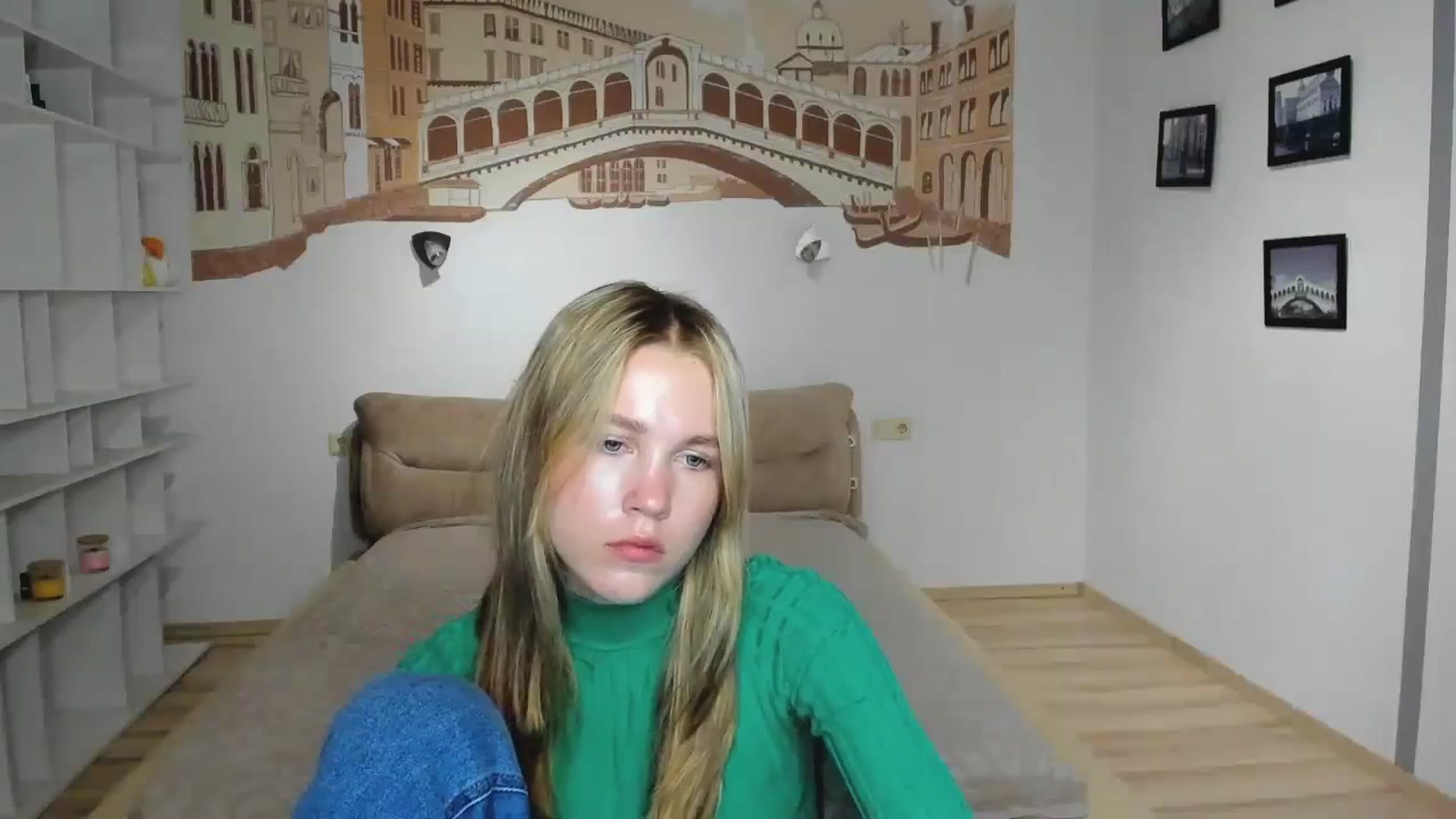 Gallery image thumbnail from Kate_Lewiss's myfreecams stream on, 10/29/2024, 07:37 image 10 of 20