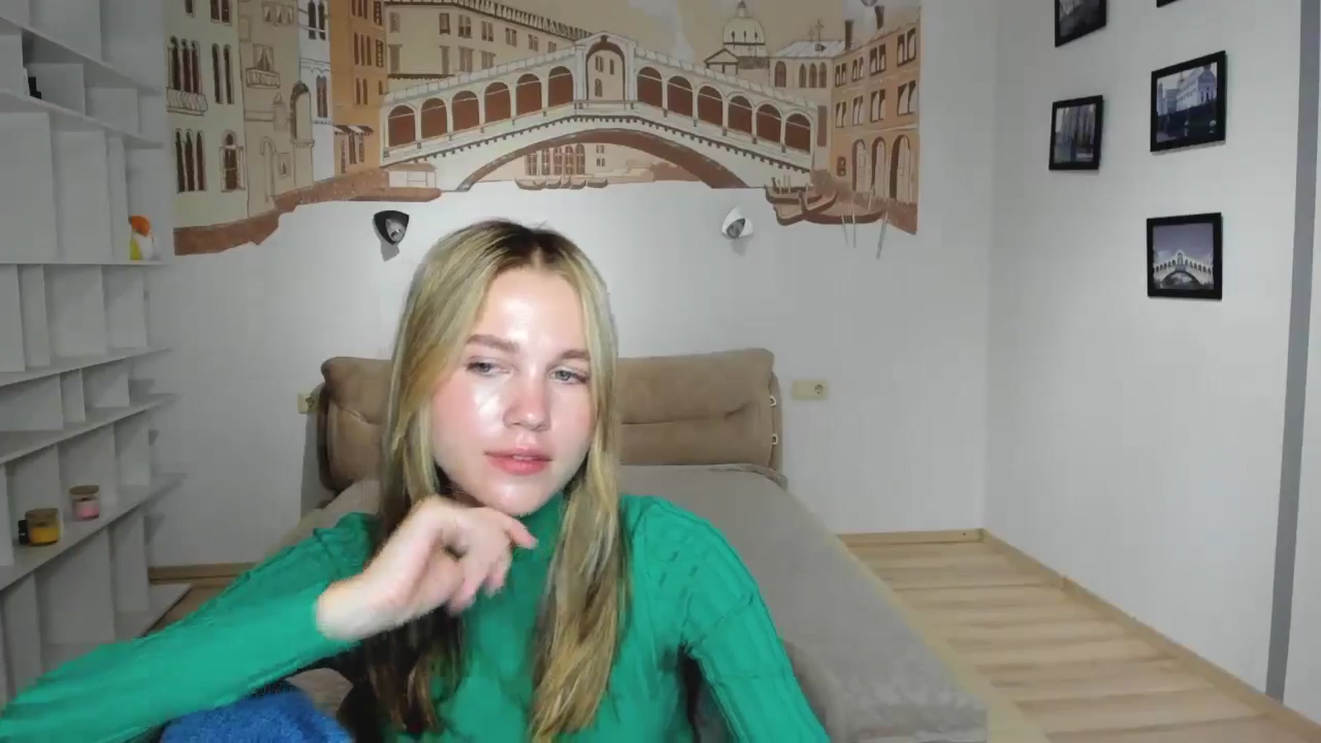 Gallery image thumbnail from Kate_Lewiss's myfreecams stream on, 10/29/2024, 07:37 image 17 of 20