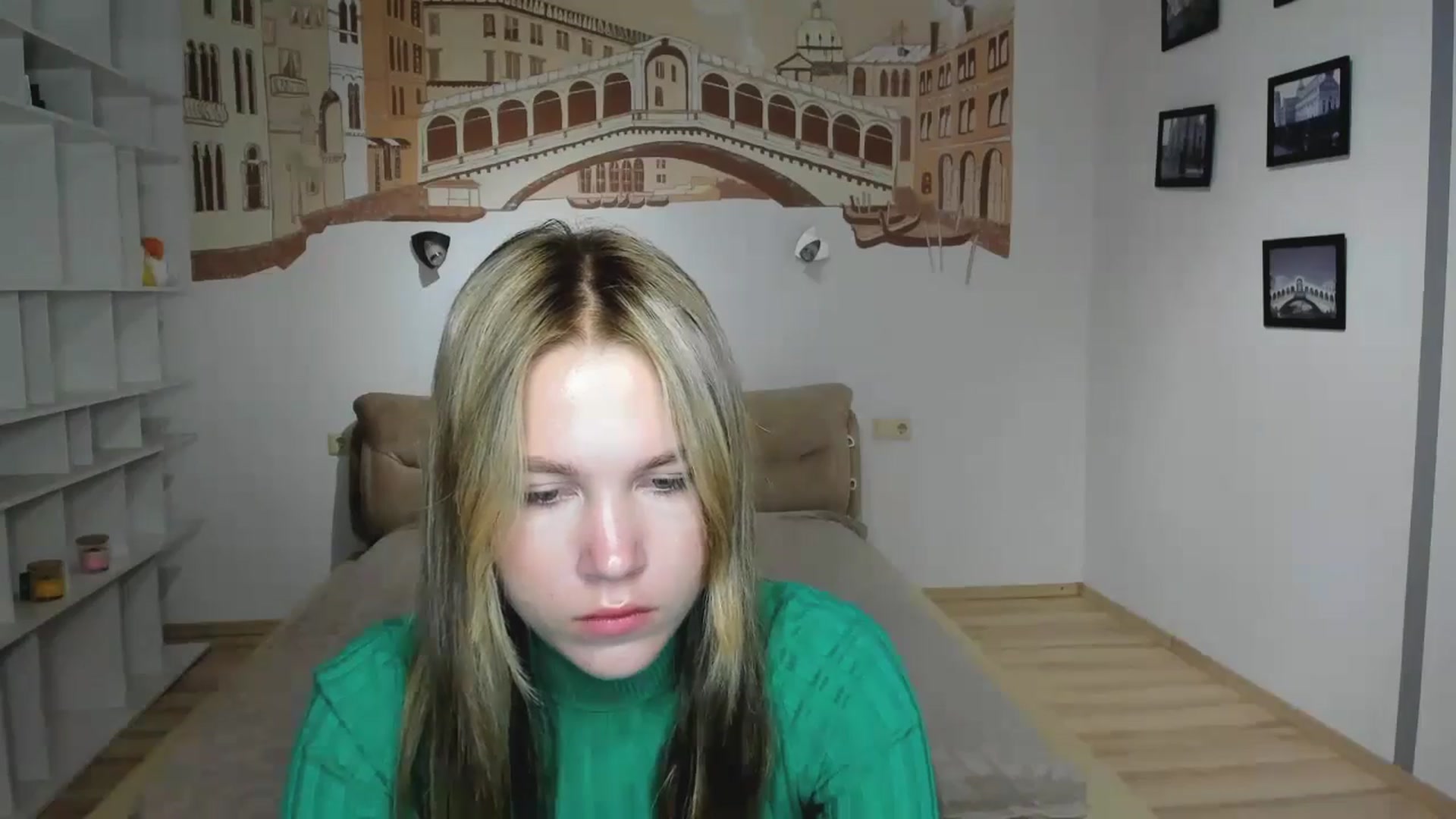 Gallery image thumbnail from Kate_Lewiss's myfreecams stream on, 10/29/2024, 07:37 image 3 of 20