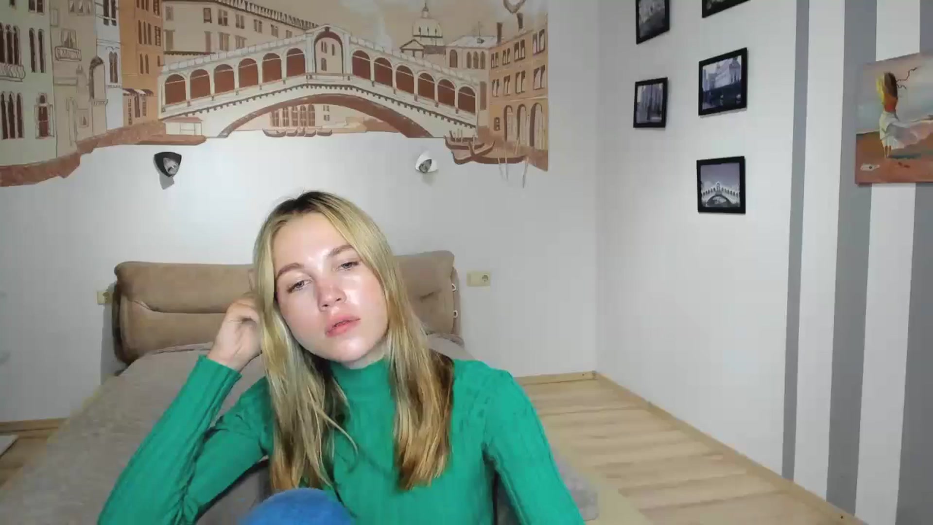 Gallery image thumbnail from Kate_Lewiss's myfreecams stream on, 10/29/2024, 10:51 image 19 of 20