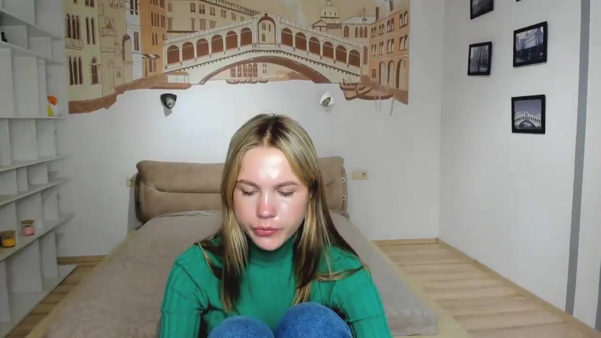 Gallery image thumbnail from Kate_Lewiss's myfreecams stream on, 10/29/2024, 10:51 image 11 of 20