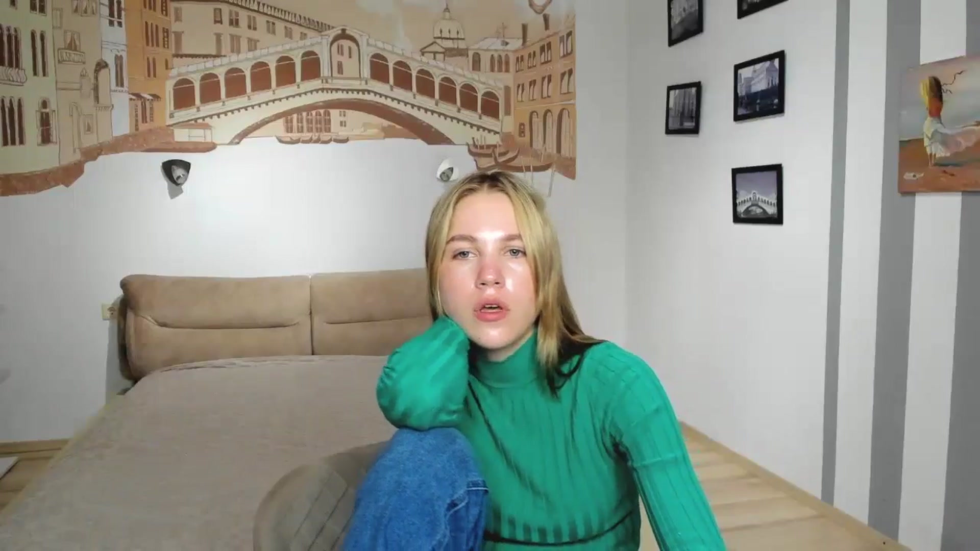 Gallery image thumbnail from Kate_Lewiss's myfreecams stream on, 10/29/2024, 12:04 image 8 of 20