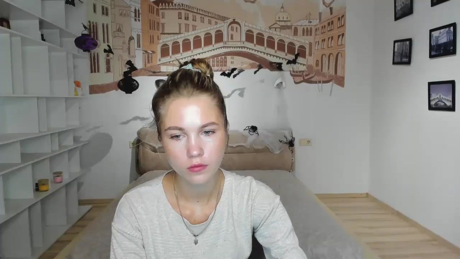 Gallery image thumbnail from Kate_Lewiss's myfreecams stream on, 10/30/2024, 07:53 image 3 of 20