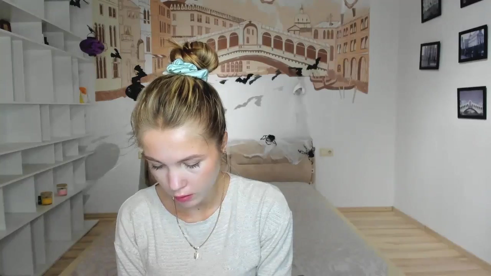 Gallery image thumbnail from Kate_Lewiss's myfreecams stream on, 10/30/2024, 07:53 image 8 of 20