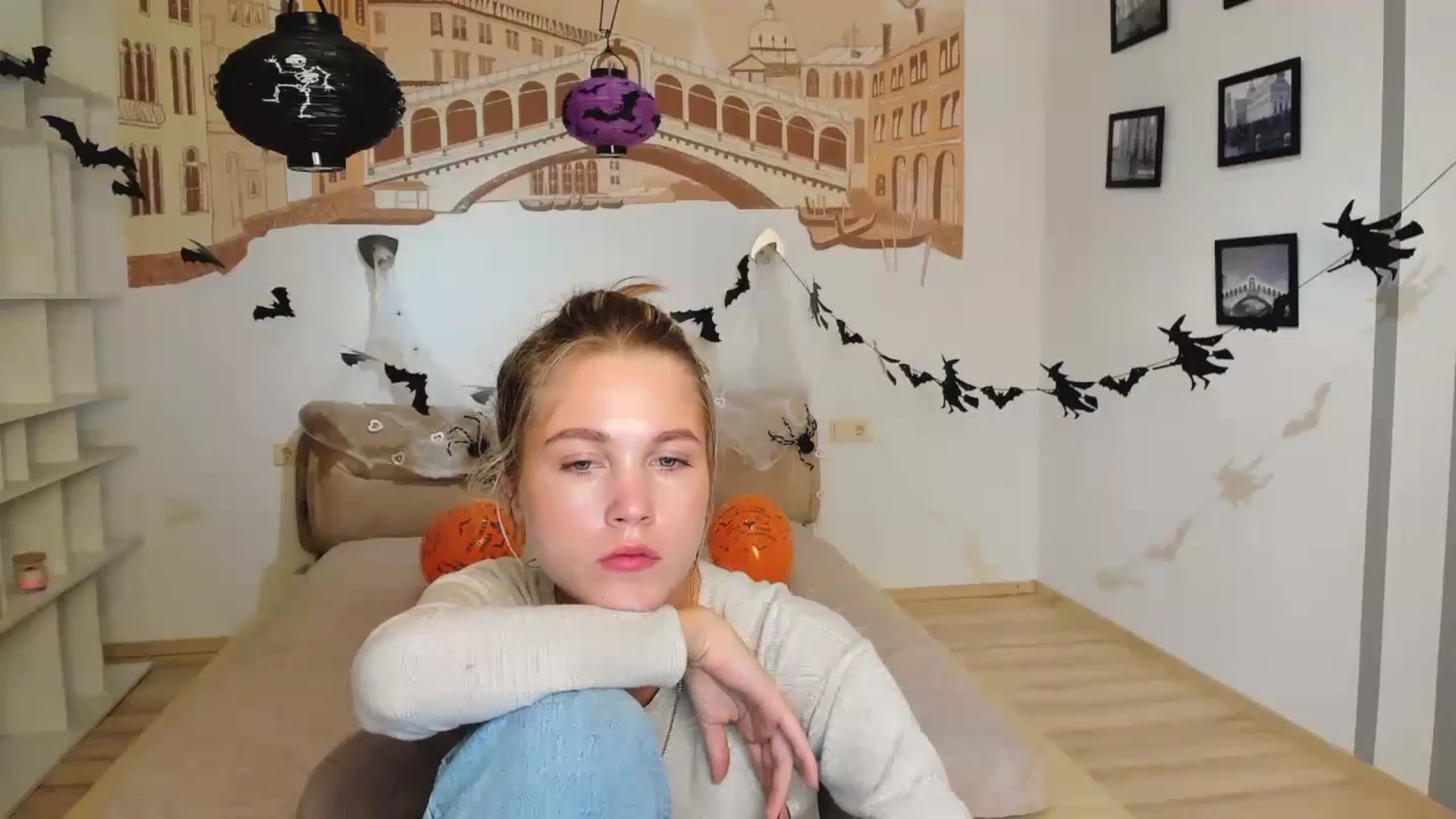 Gallery image thumbnail from Kate_Lewiss's myfreecams stream on, 10/30/2024, 09:58 image 3 of 20