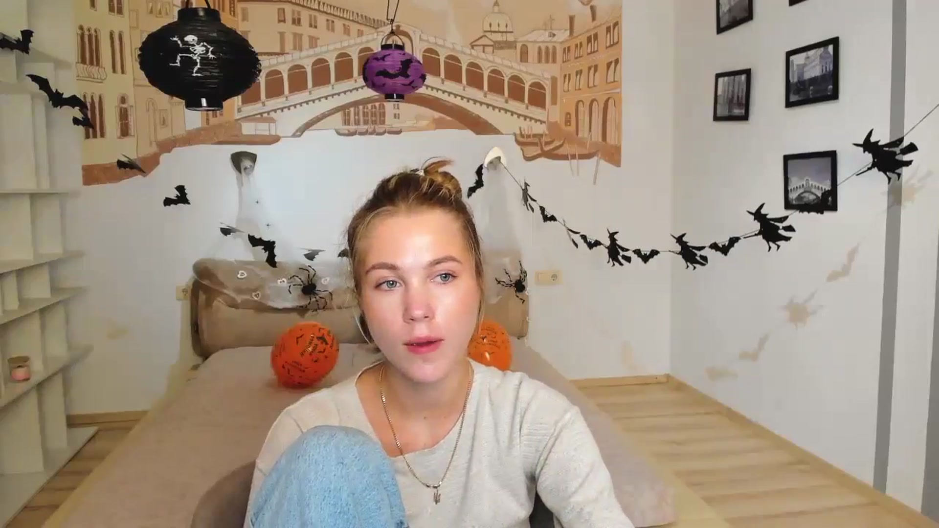 Gallery image thumbnail from Kate_Lewiss's myfreecams stream on, 10/30/2024, 09:58 image 6 of 20