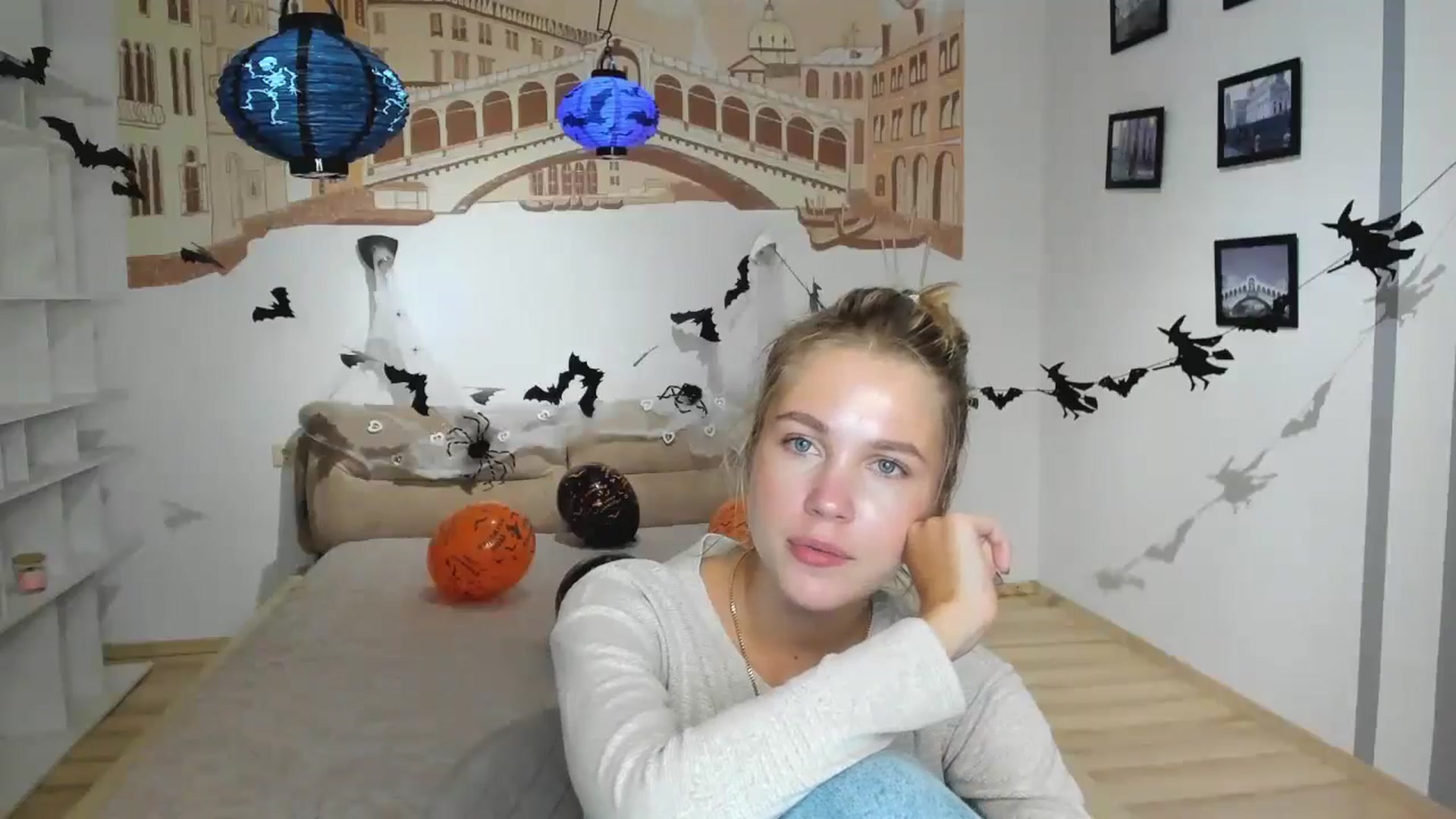Gallery image thumbnail from Kate_Lewiss's myfreecams stream on, 10/30/2024, 12:06 image 3 of 20