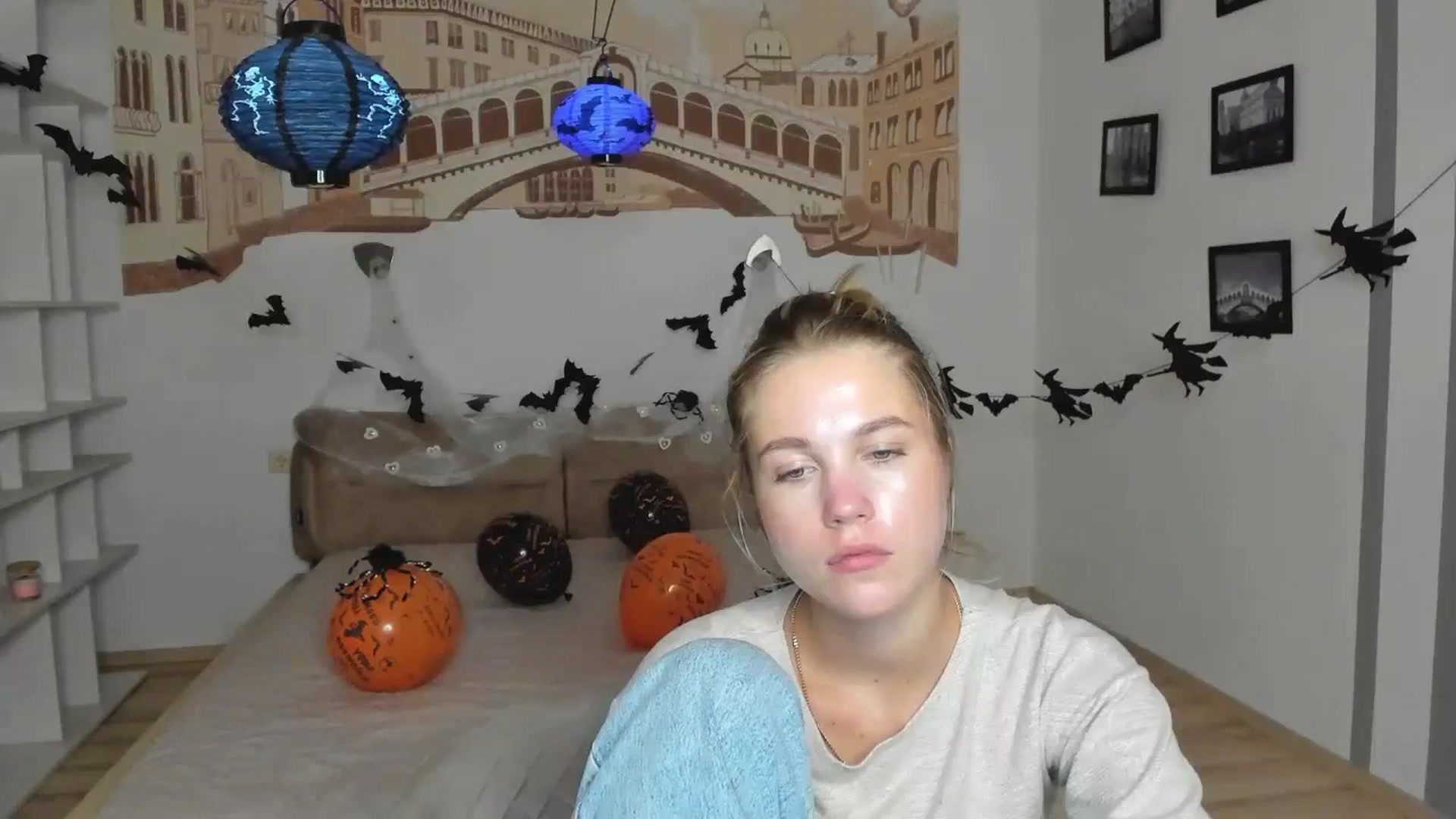 Gallery image thumbnail from Kate_Lewiss's myfreecams stream on, 10/30/2024, 12:06 image 18 of 20