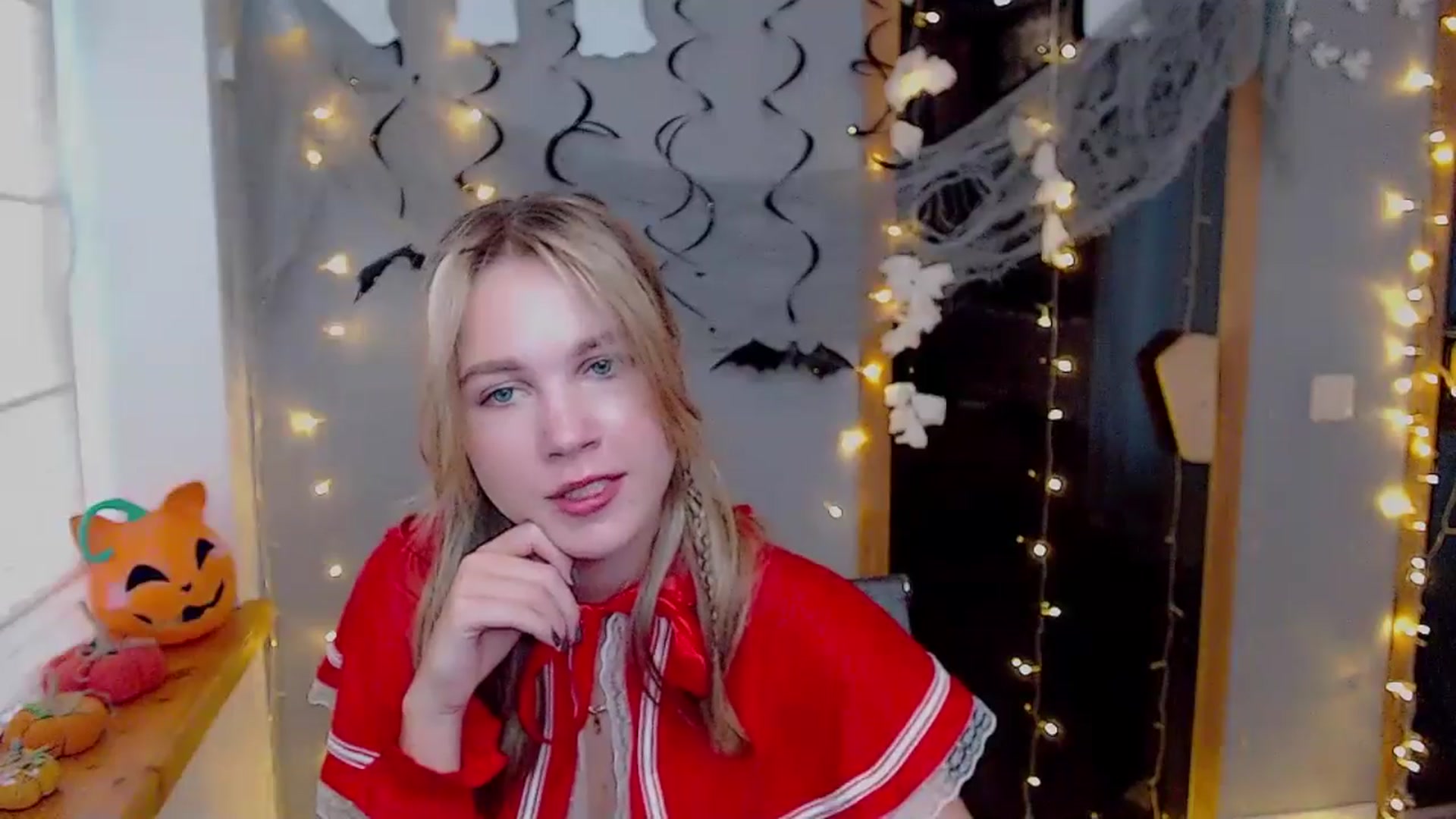 Gallery image thumbnail from Kate_Lewiss's myfreecams stream on, 10/31/2024, 08:04 image 5 of 20
