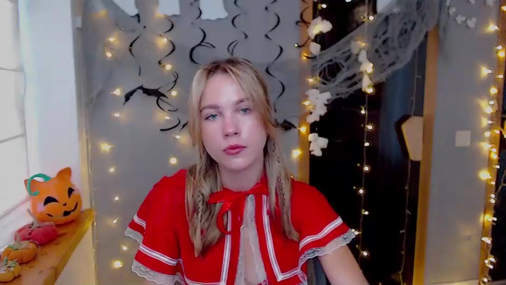 Gallery image thumbnail from Kate_Lewiss's myfreecams stream on, 10/31/2024, 08:04 image 1 of 20
