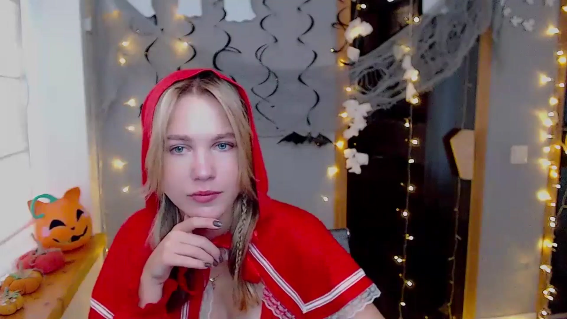 Gallery image thumbnail from Kate_Lewiss's myfreecams stream on, 10/31/2024, 08:28 image 12 of 20
