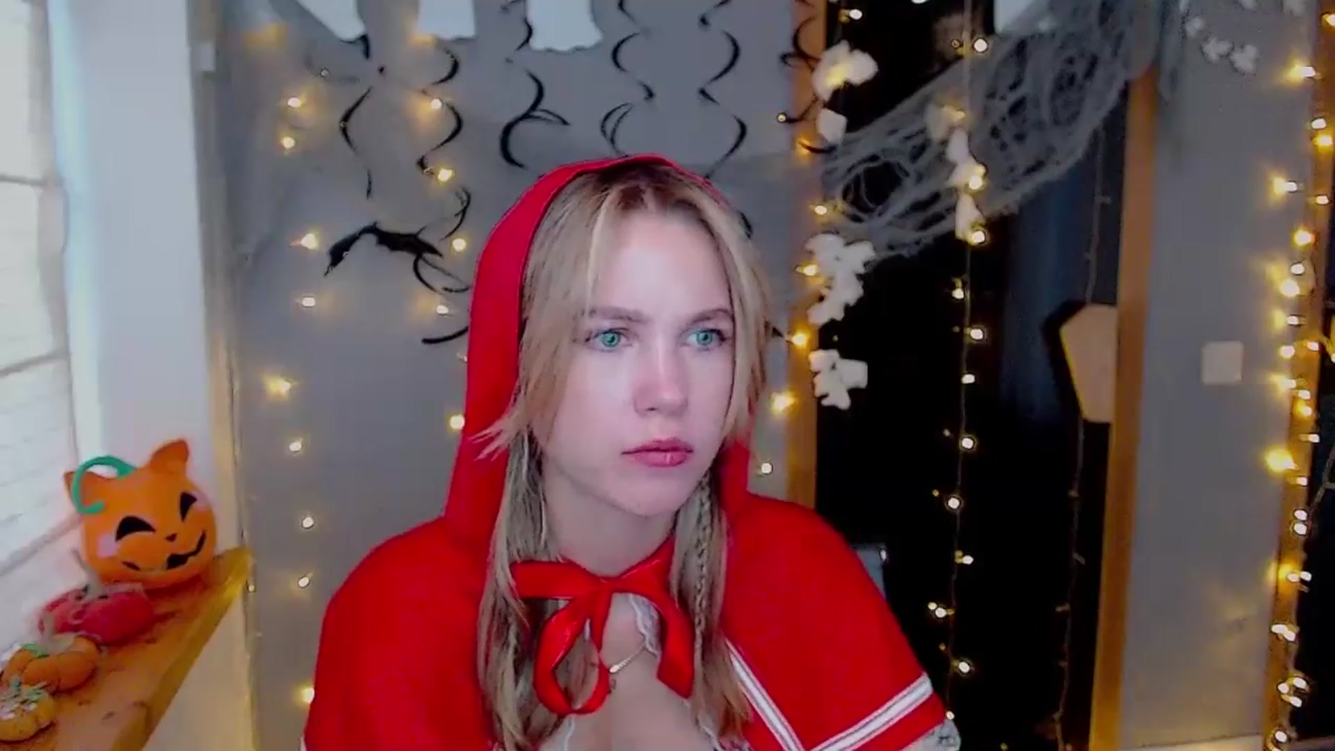 Gallery image thumbnail from Kate_Lewiss's myfreecams stream on, 10/31/2024, 08:28 image 8 of 20