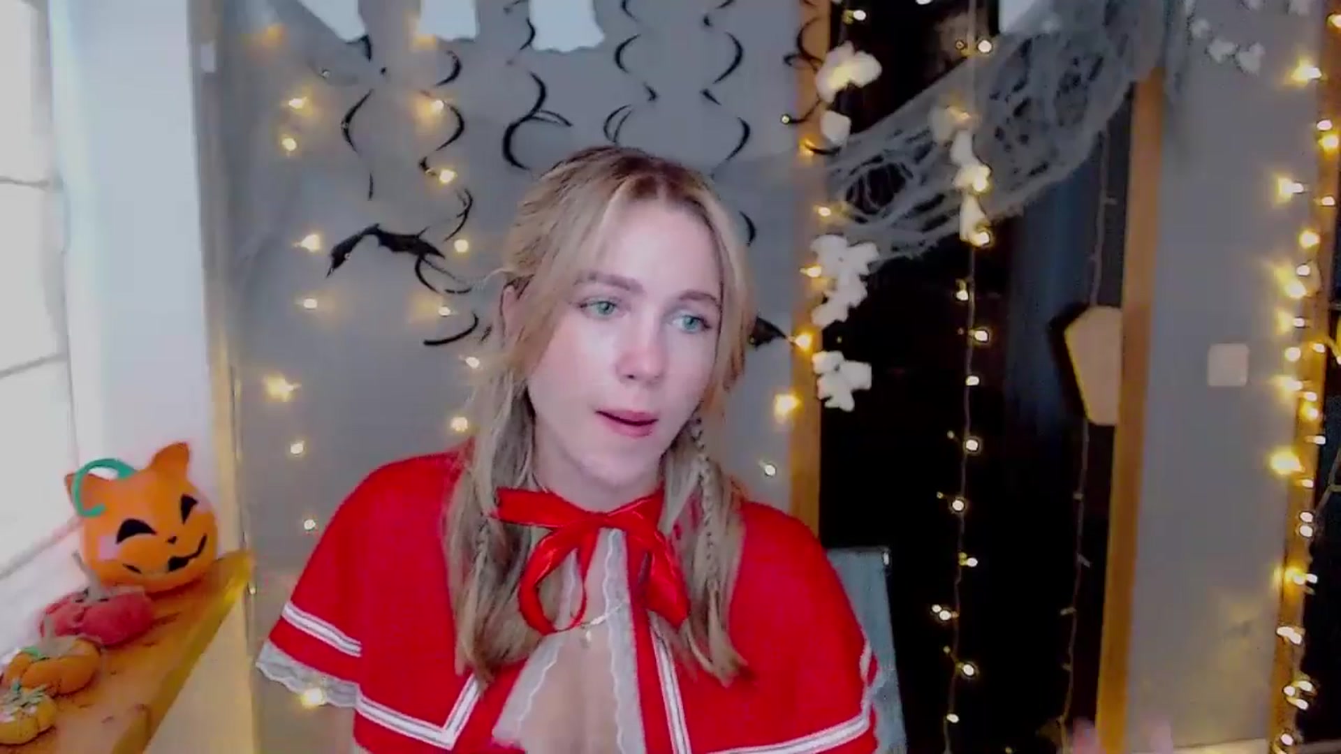 Gallery image thumbnail from Kate_Lewiss's myfreecams stream on, 10/31/2024, 08:28 image 3 of 20