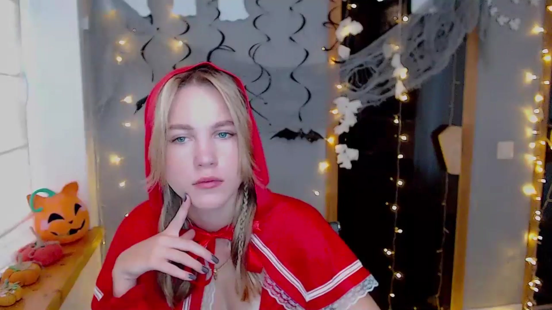 Gallery image thumbnail from Kate_Lewiss's myfreecams stream on, 10/31/2024, 08:28 image 13 of 20