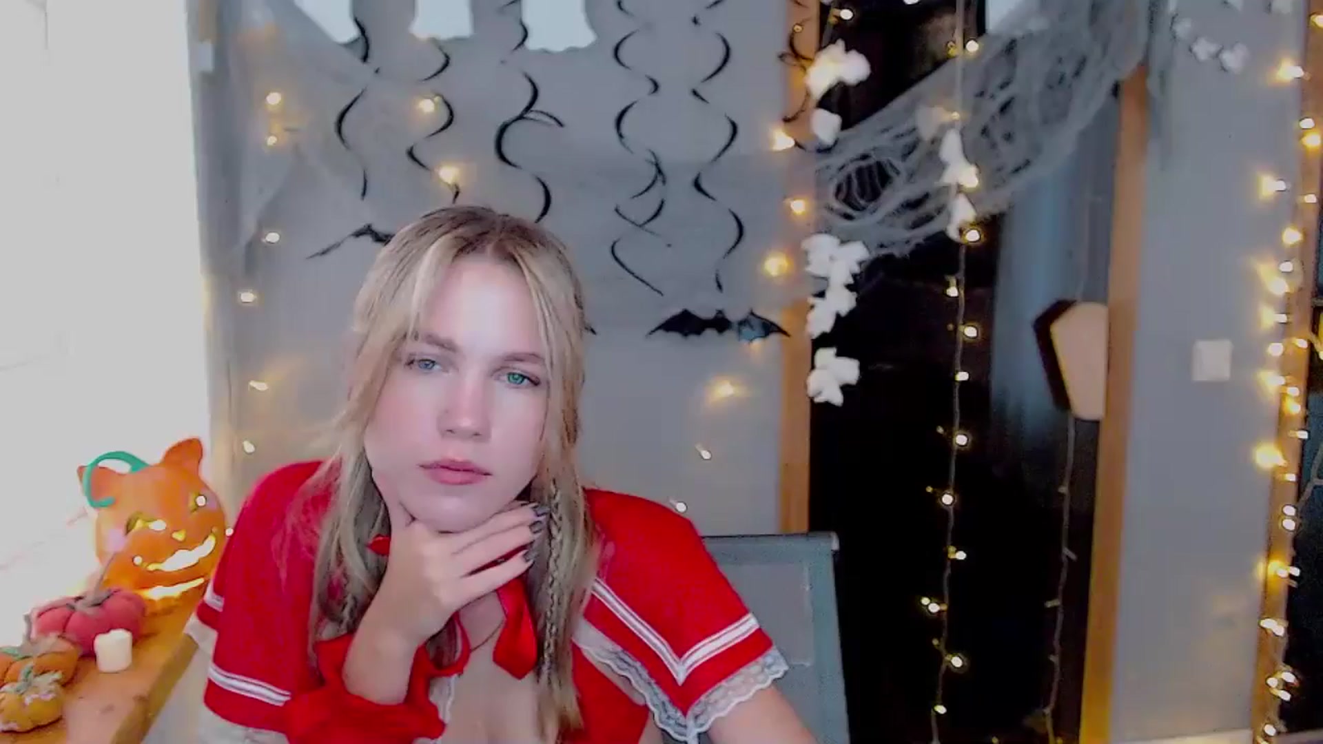 Gallery image thumbnail from Kate_Lewiss's myfreecams stream on, 10/31/2024, 09:36 image 15 of 20