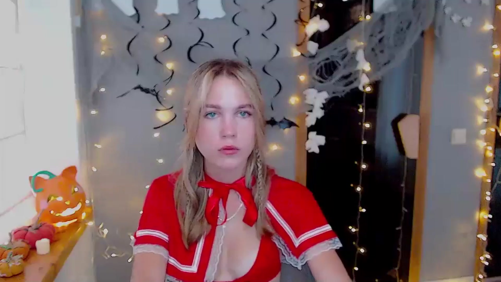 Gallery image thumbnail from Kate_Lewiss's myfreecams stream on, 10/31/2024, 09:36 image 8 of 20