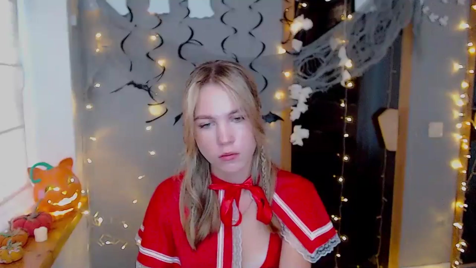 Gallery image thumbnail from Kate_Lewiss's myfreecams stream on, 10/31/2024, 09:36 image 10 of 20