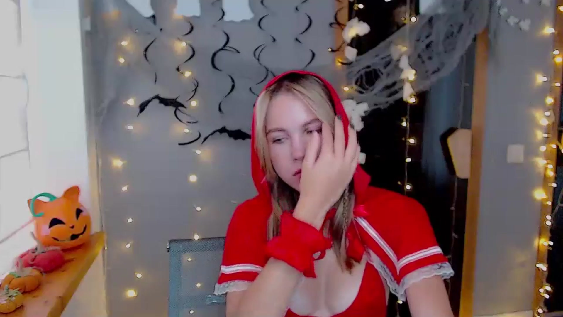 Gallery image thumbnail from Kate_Lewiss's myfreecams stream on, 10/31/2024, 09:36 image 4 of 20