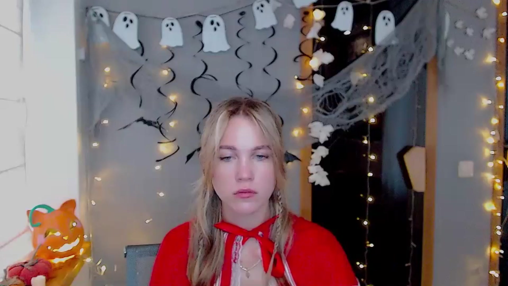 Gallery image thumbnail from Kate_Lewiss's myfreecams stream on, 10/31/2024, 10:53 image 11 of 20
