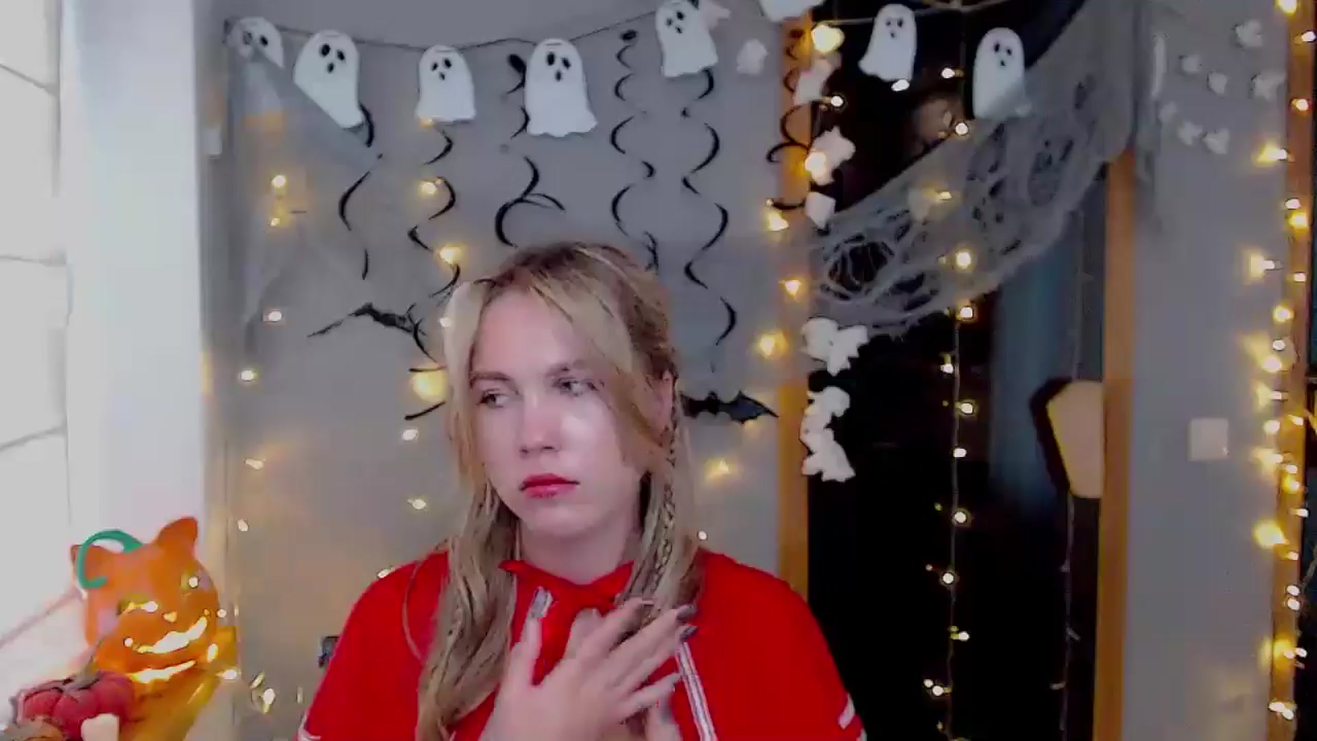 Gallery image thumbnail from Kate_Lewiss's myfreecams stream on, 10/31/2024, 12:07 image 12 of 20