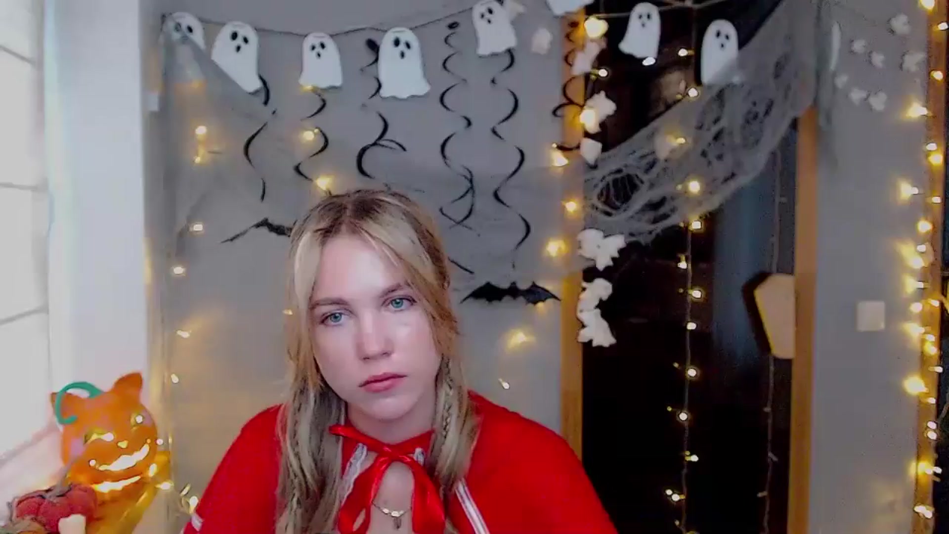 Gallery image thumbnail from Kate_Lewiss's myfreecams stream on, 10/31/2024, 12:07 image 7 of 20