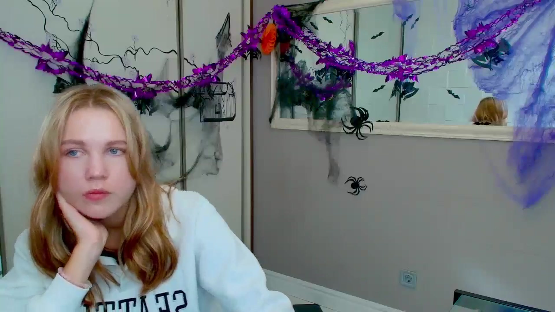 Gallery image thumbnail from Kate_Lewiss's myfreecams stream on, 11/01/2024, 09:58 image 5 of 20