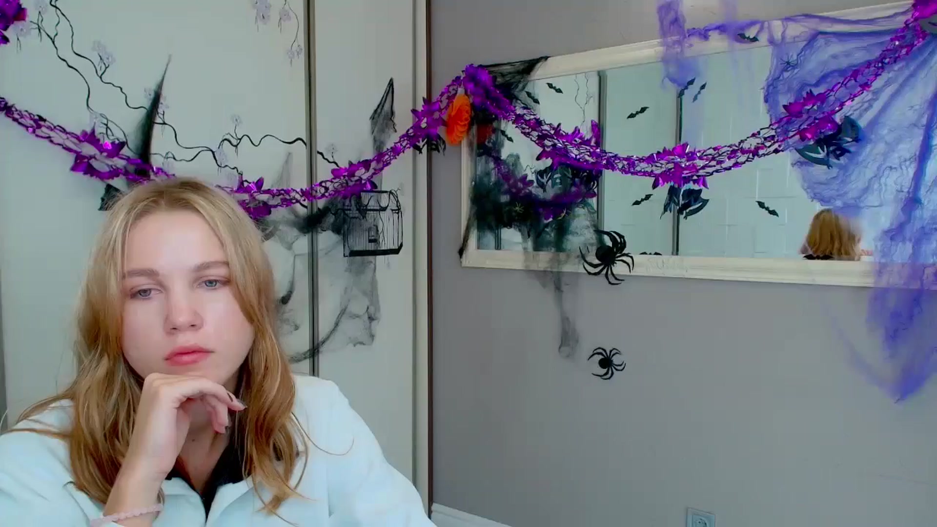 Gallery image thumbnail from Kate_Lewiss's myfreecams stream on, 11/01/2024, 09:58 image 17 of 20