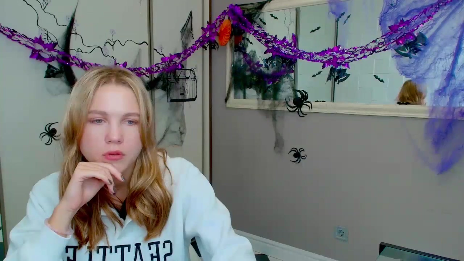 Gallery image thumbnail from Kate_Lewiss's myfreecams stream on, 11/01/2024, 09:58 image 4 of 20