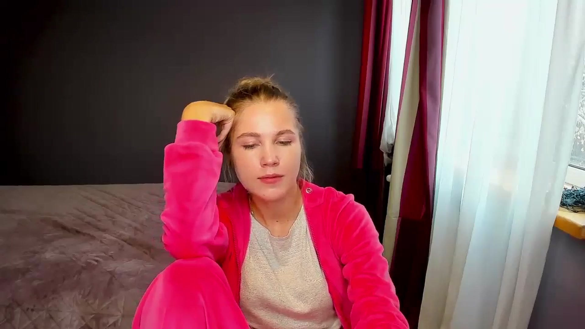 Gallery image thumbnail from Kate_Lewiss's myfreecams stream on, 11/06/2024, 09:38 image 20 of 20