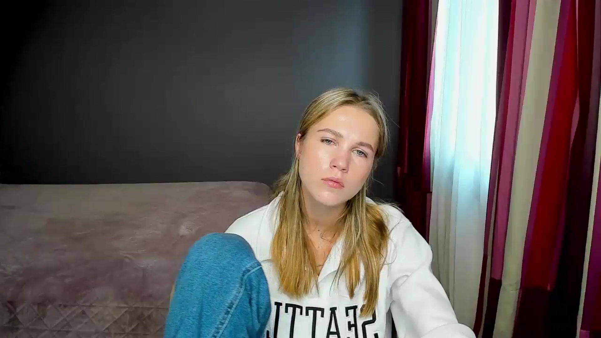 Gallery image thumbnail from Kate_Lewiss's myfreecams stream on, 11/07/2024, 08:22 image 4 of 20