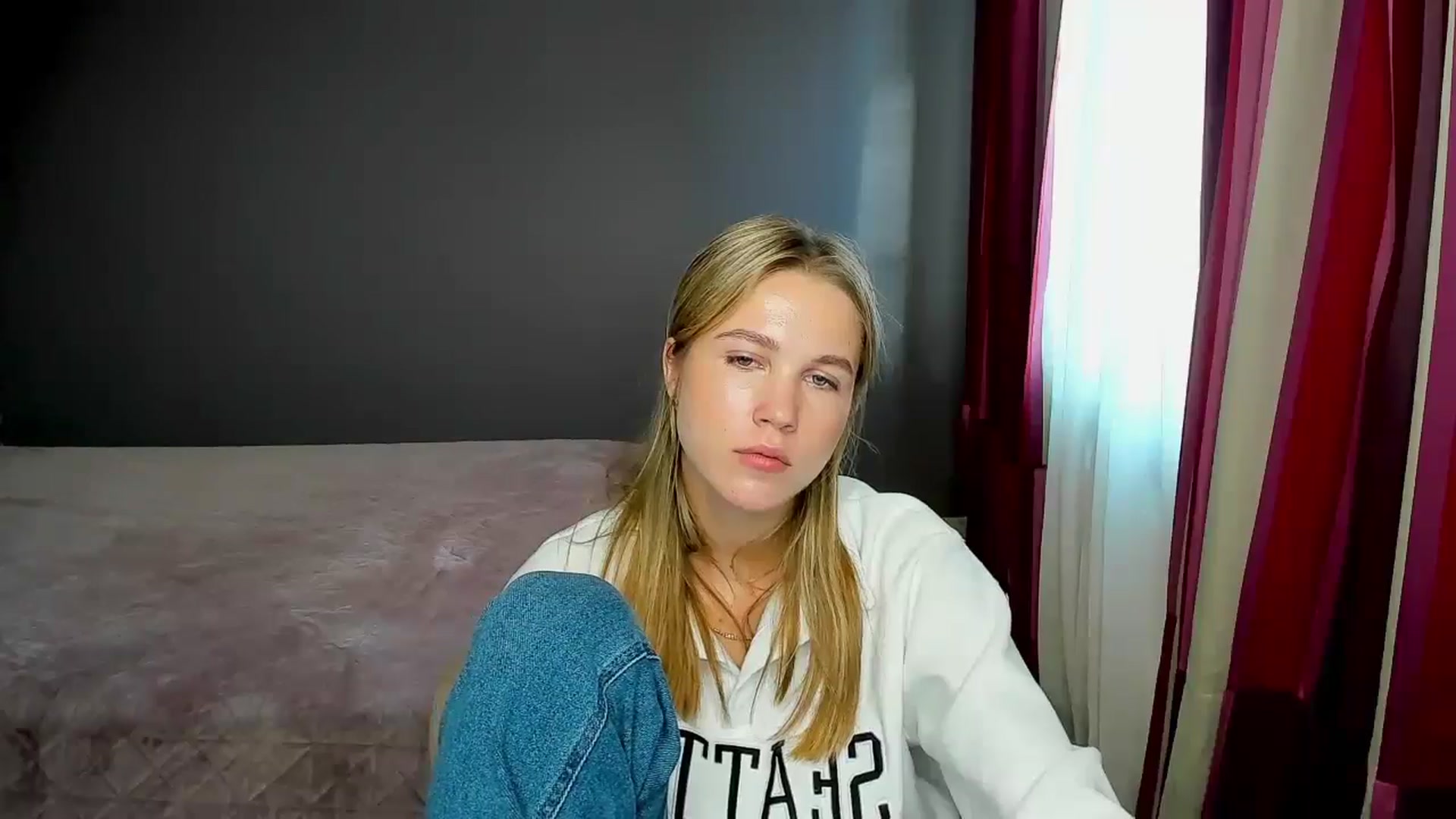 Gallery image thumbnail from Kate_Lewiss's myfreecams stream on, 11/07/2024, 09:18 image 16 of 20