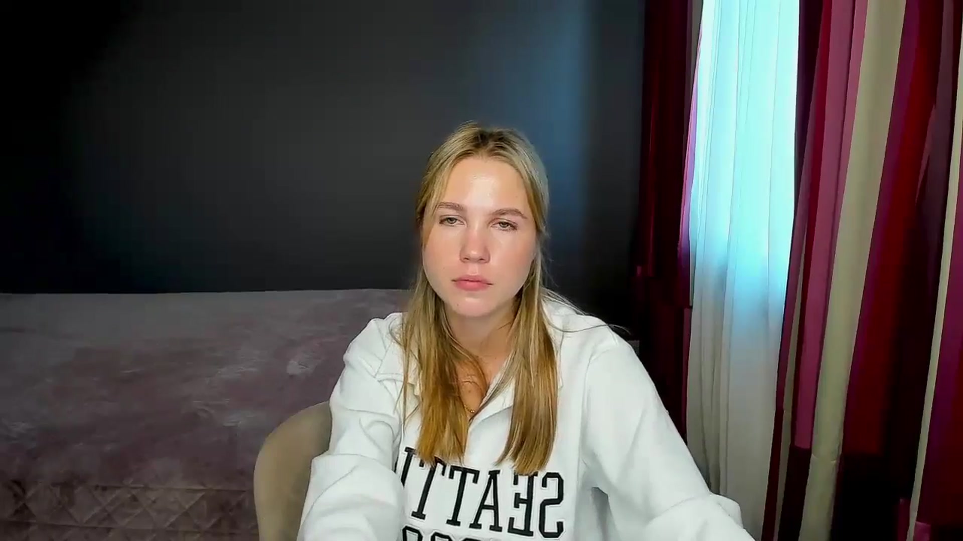 Gallery image thumbnail from Kate_Lewiss's myfreecams stream on, 11/07/2024, 11:38 image 2 of 20