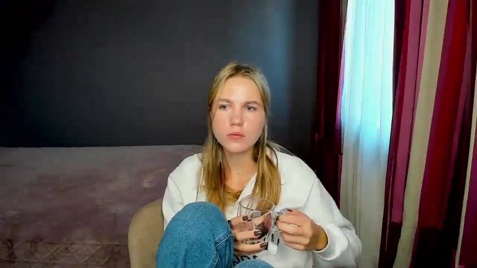 Gallery image thumbnail from Kate_Lewiss's myfreecams stream on, 11/07/2024, 11:38 image 13 of 20