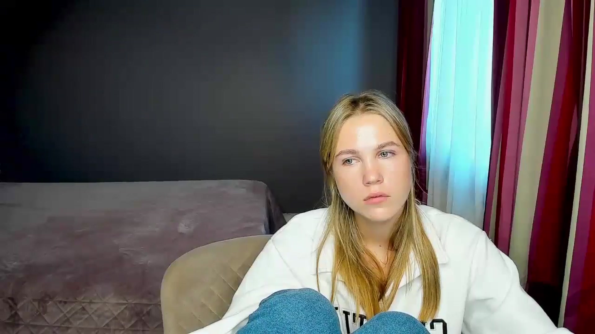Gallery image thumbnail from Kate_Lewiss's myfreecams stream on, 11/07/2024, 12:01 image 13 of 20