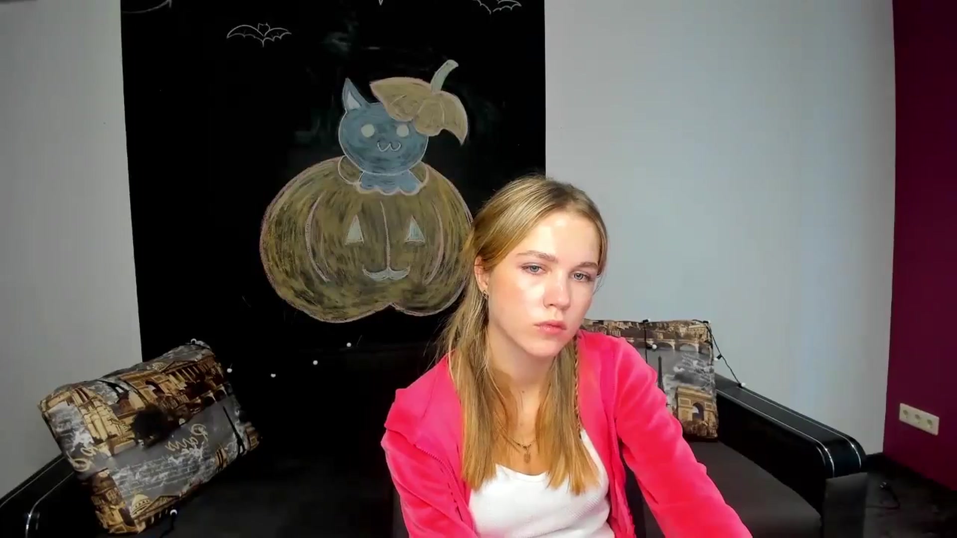 Gallery image thumbnail from Kate_Lewiss's myfreecams stream on, 11/08/2024, 12:04 image 8 of 20