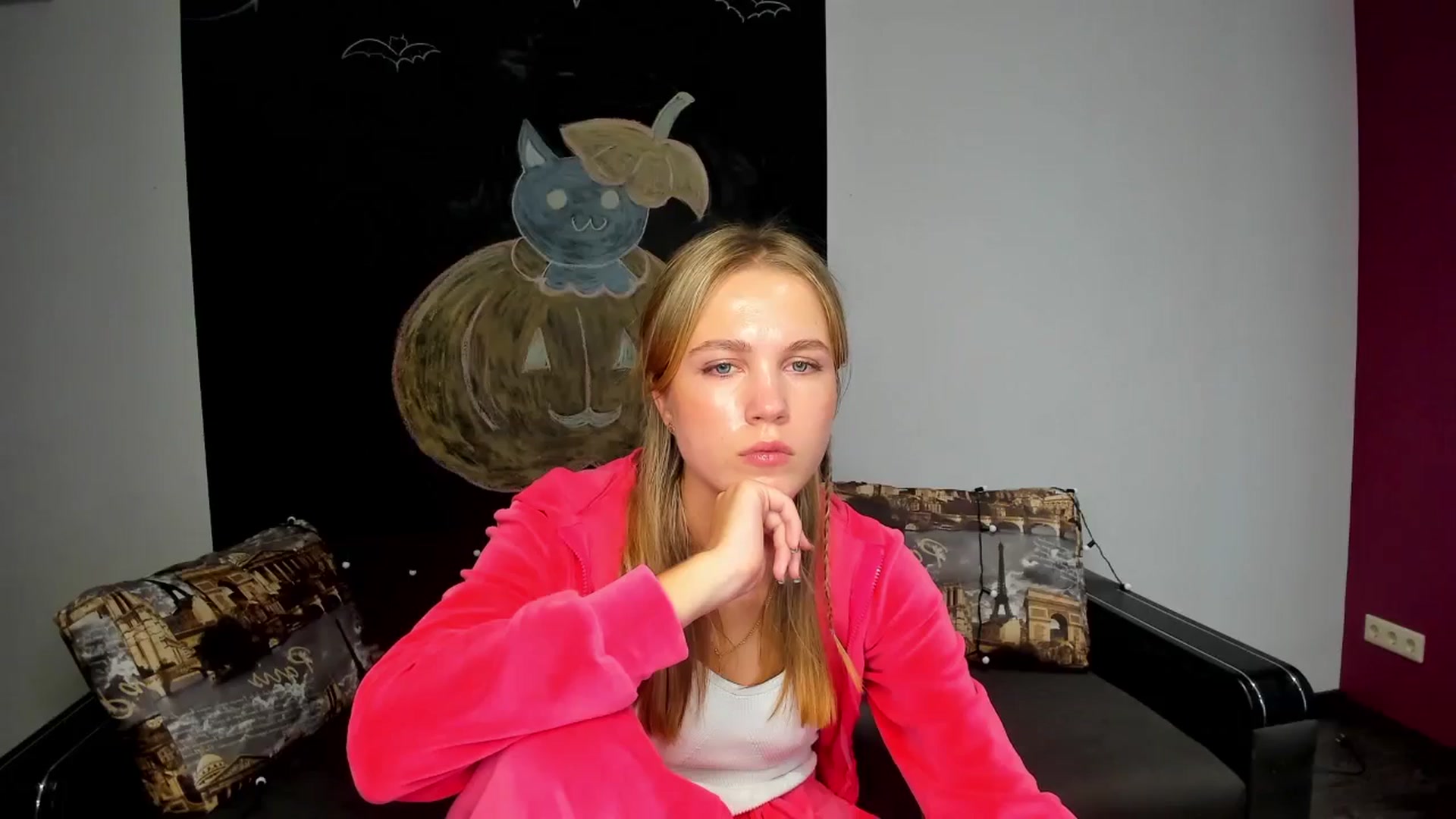 Gallery image thumbnail from Kate_Lewiss's myfreecams stream on, 11/08/2024, 12:04 image 14 of 20