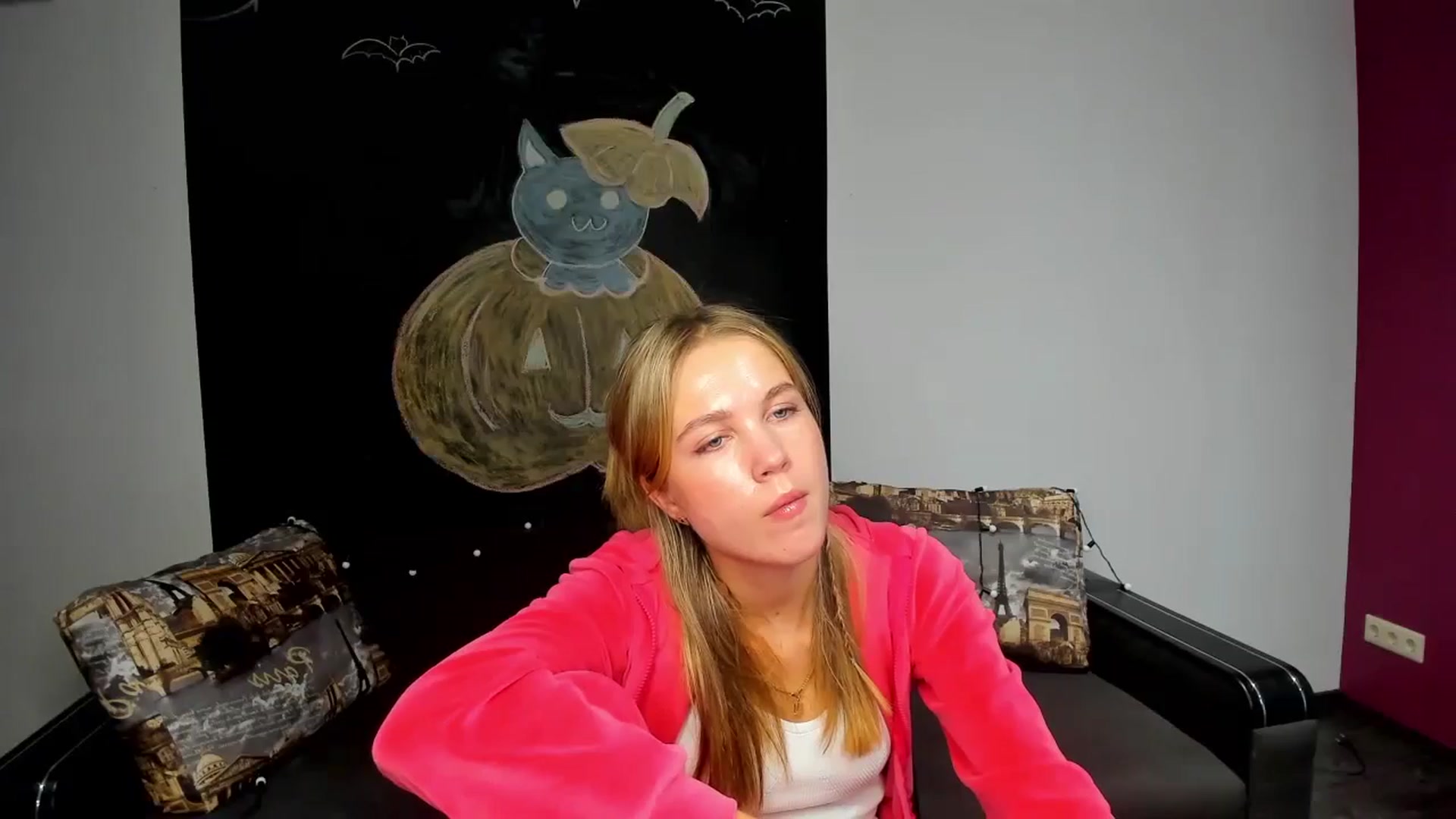 Gallery image thumbnail from Kate_Lewiss's myfreecams stream on, 11/08/2024, 12:04 image 15 of 20