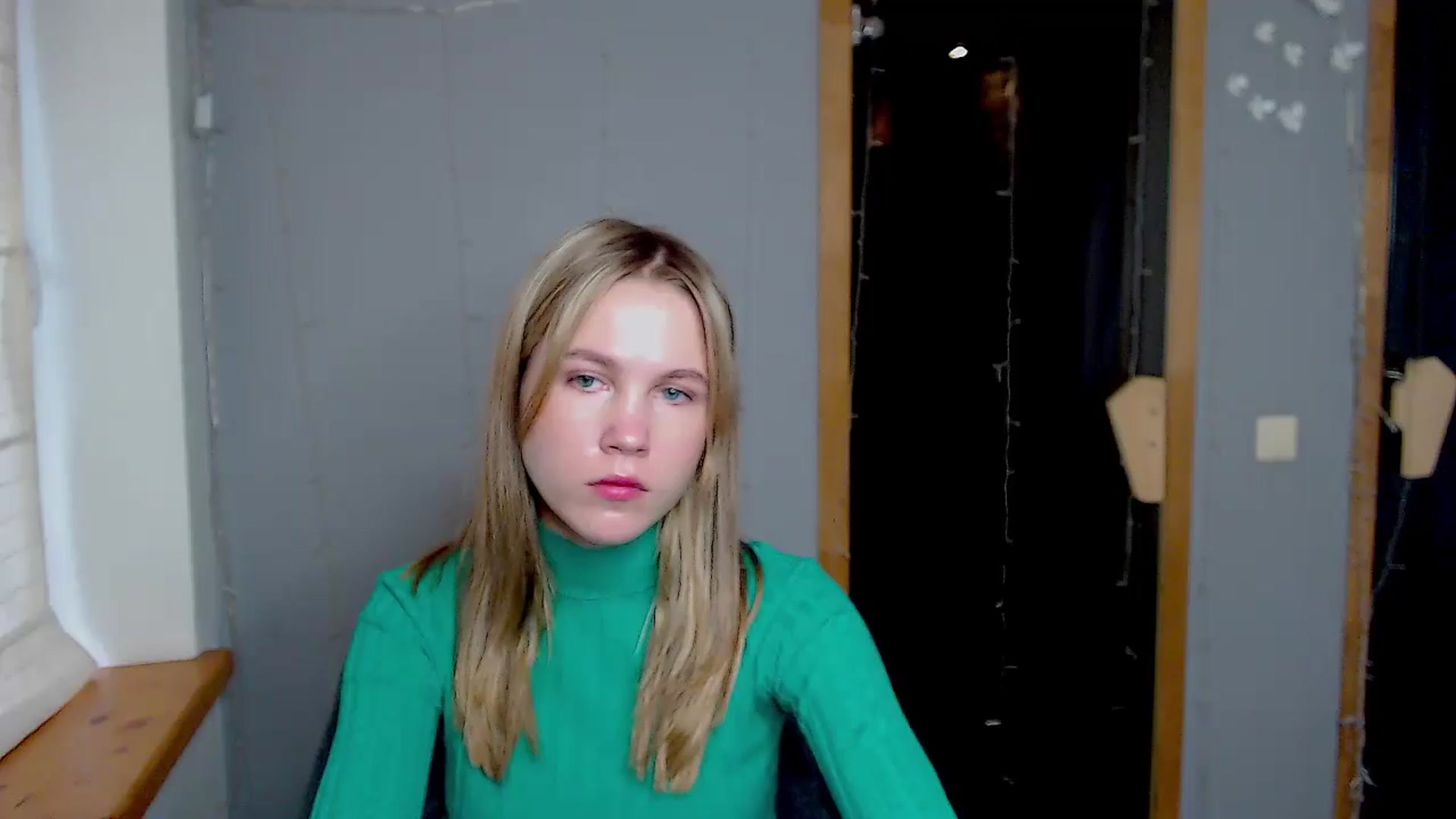 Gallery image thumbnail from Kate_Lewiss's myfreecams stream on, 11/10/2024, 09:49 image 5 of 20