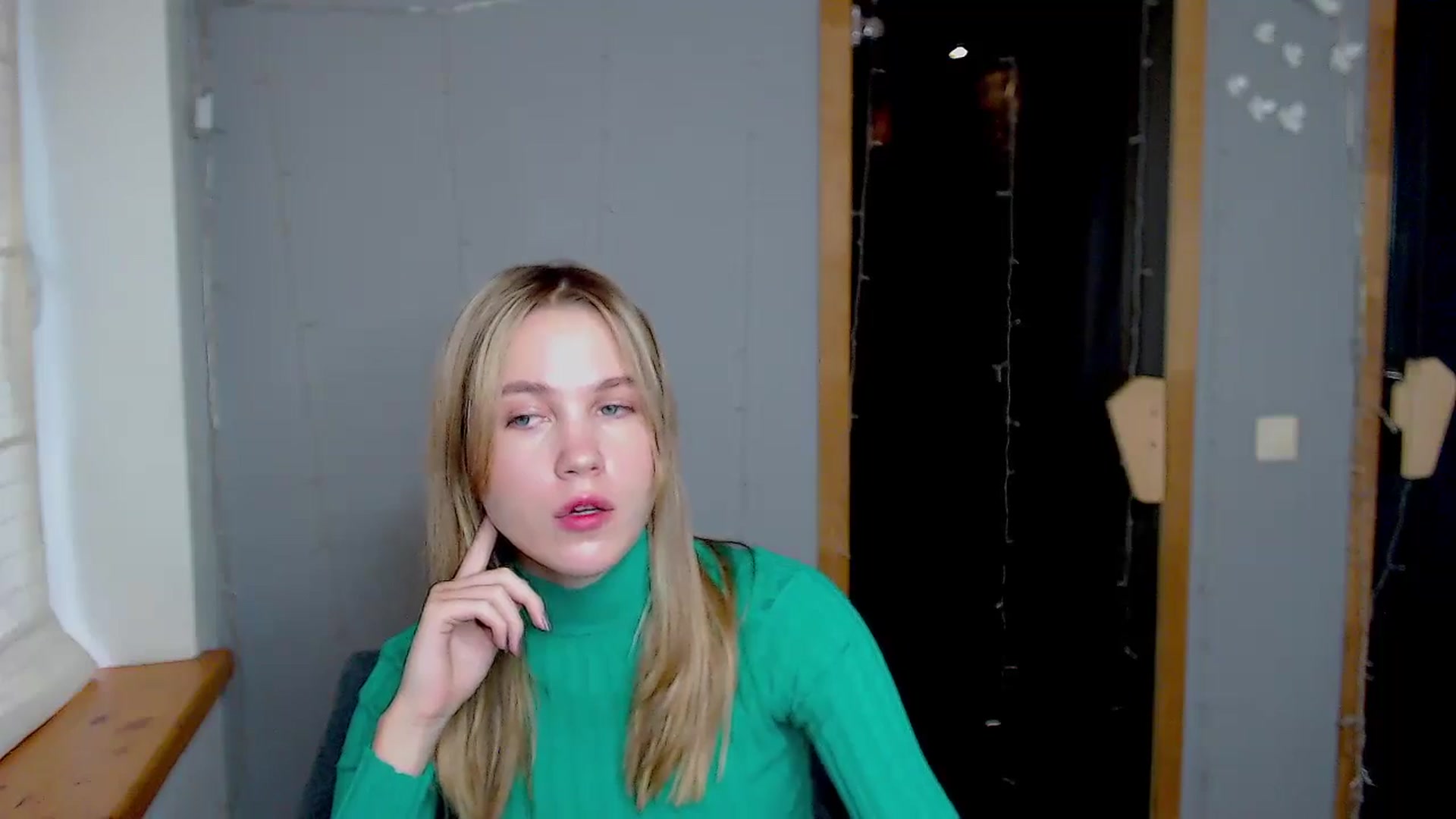 Gallery image thumbnail from Kate_Lewiss's myfreecams stream on, 11/10/2024, 09:49 image 19 of 20