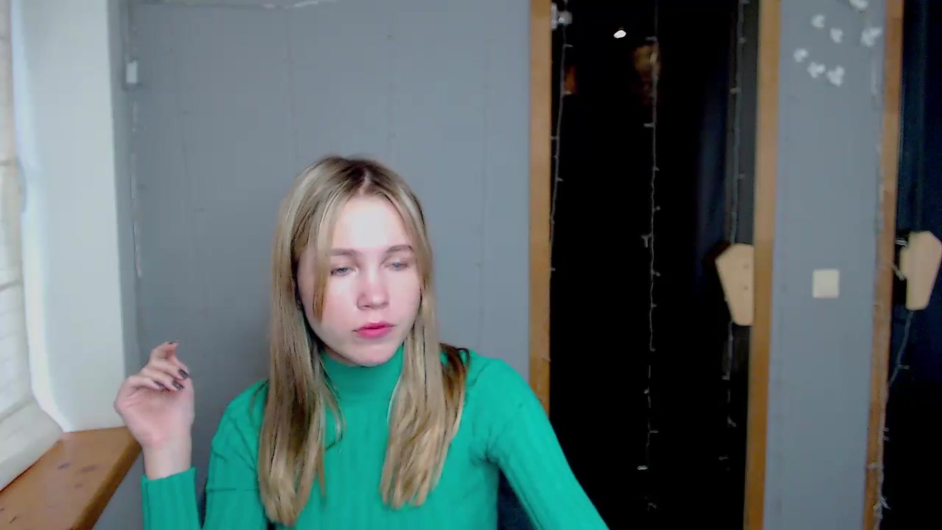 Gallery image thumbnail from Kate_Lewiss's myfreecams stream on, 11/10/2024, 09:49 image 10 of 20